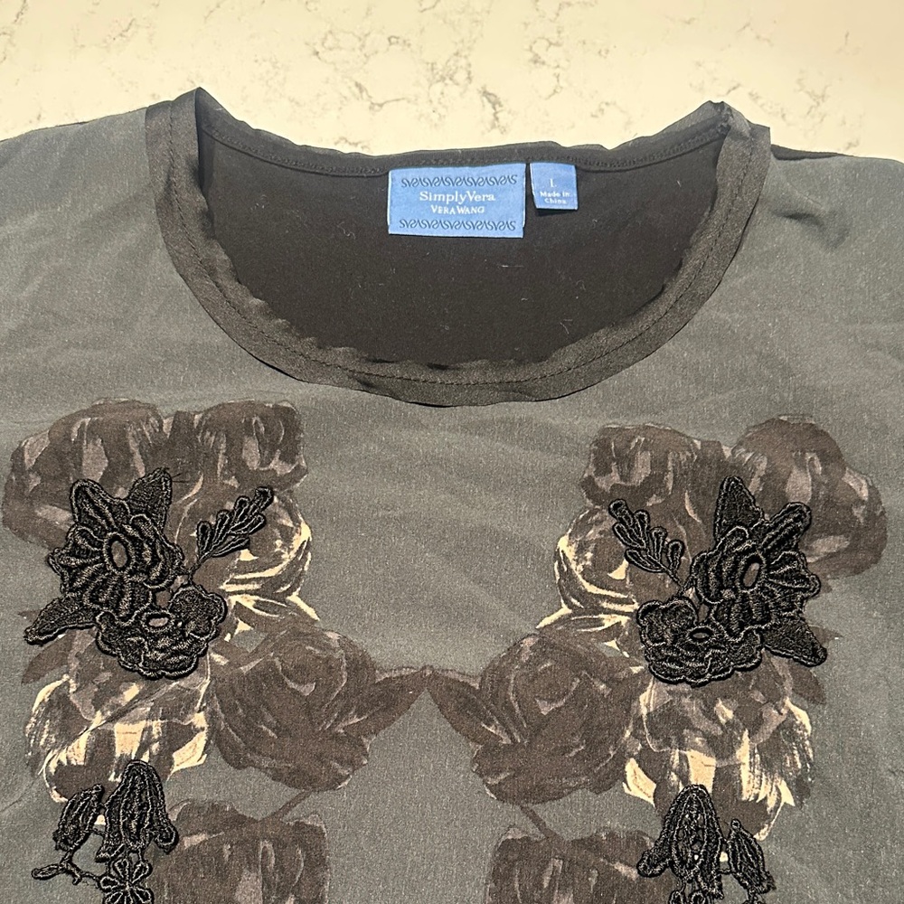 Simply Vera Vera Wang Black Floral Embroidered Top